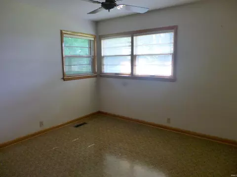 933 Hopf Ave, Jasper, IN 47546 photo 8