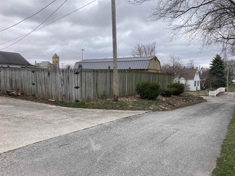 304 E Cherry St, Bluffton, IN 46714 photo 26