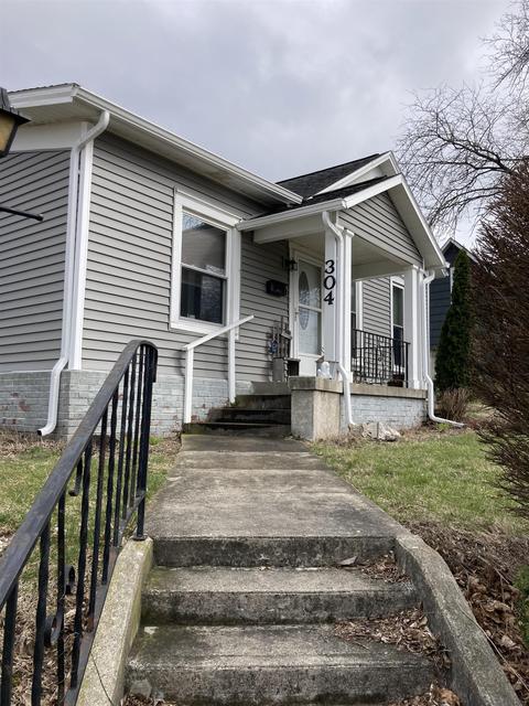 304 E Cherry St, Bluffton, IN 46714 photo 3