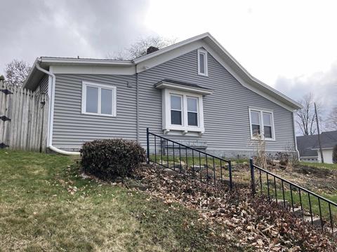 304 E Cherry St, Bluffton, IN 46714 photo 7