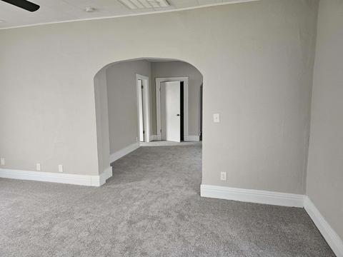 627 E Main St, Greentown, IN 46936 photo 4