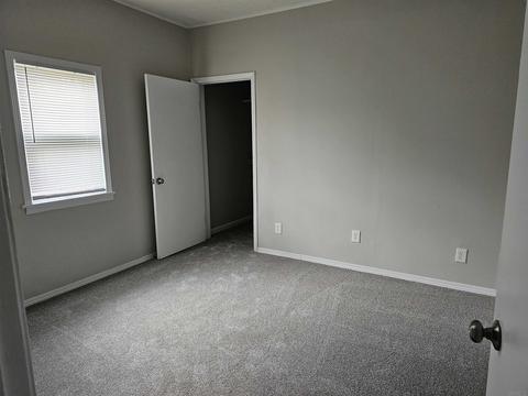 627 E Main St, Greentown, IN 46936 photo 12