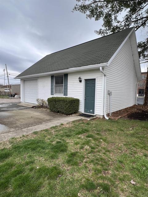 813 W Oak St, Mitchell, IN 47446 photo 6