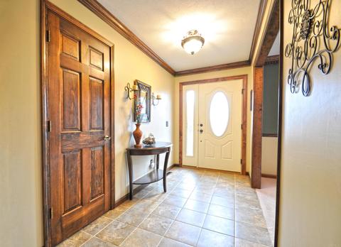 52388 Silverleaf Ct, Granger, IN 46530 photo 3