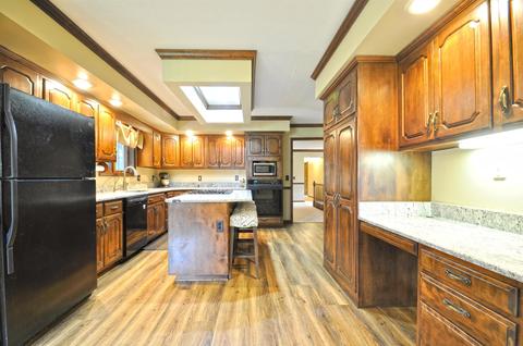 52388 Silverleaf Ct, Granger, IN 46530 photo 9