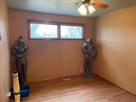 421 Mc Loy Dr, Pendleton, IN 46064 photo 8