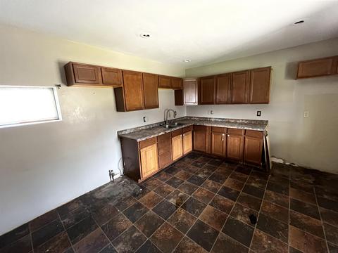 114 Eckman St, South Bend, IN 46614 photo 11