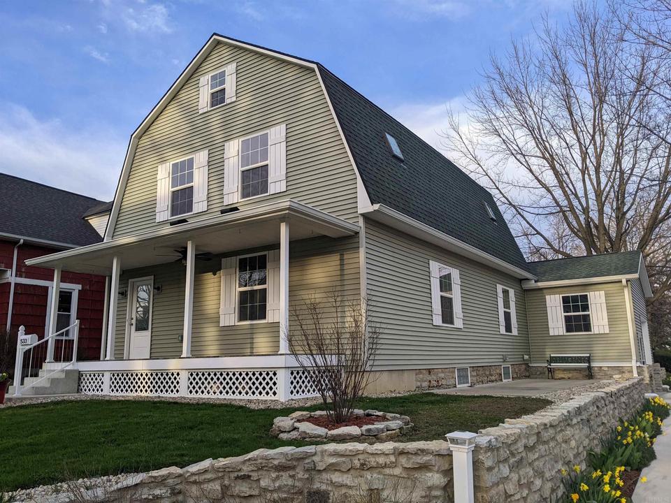 533 S Main St, Bluffton, IN 46714 35 Photos MLS 202310299 Movoto