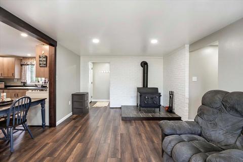 10313 Brummit Rd, Granger, IN 46530 photo 4