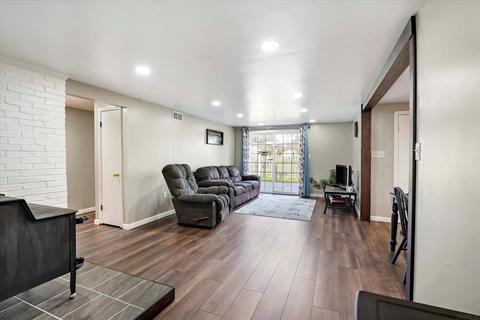 10313 Brummit Rd, Granger, IN 46530 photo 5