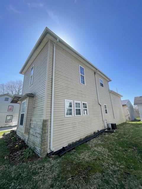 114 E Main St, Larwill, IN 46764 photo 6