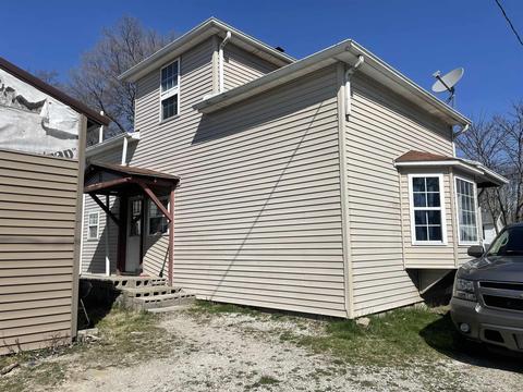 114 E Main St, Larwill, IN 46764 photo 3