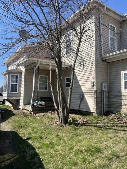 114 E Main St, Larwill, IN 46764 photo 2