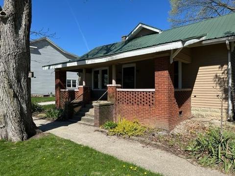 415 E Franklin St, Delphi, IN 46923 photo 2