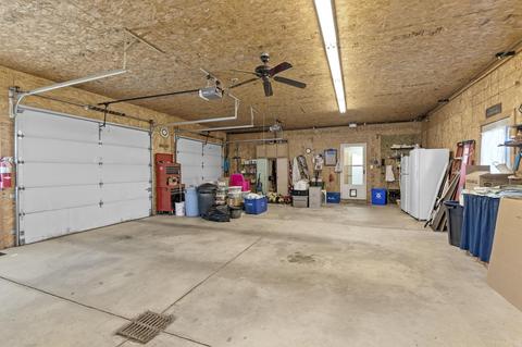 105 E 8th St, Warren, IN 46792 photo 29