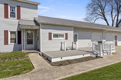 105 E 8th St, Warren, IN 46792 photo 4
