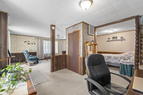 105 E 8th St, Warren, IN 46792 photo 11
