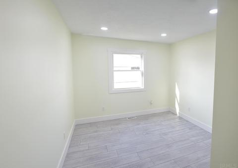 422 E Maple St, Bremen, IN 46506 photo 14