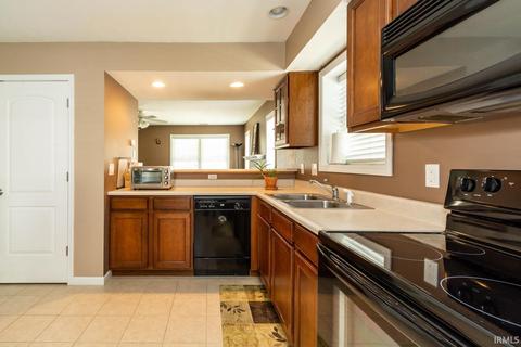 2812 E Bressingham Way, Bloomington, IN 47401 photo 6