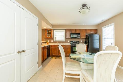 2812 E Bressingham Way, Bloomington, IN 47401 photo 10