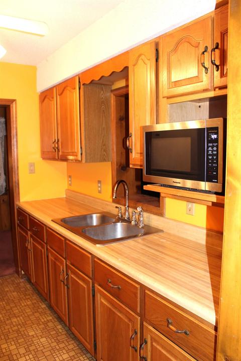 1121 4th St, Covington, IN 47932 photo 9