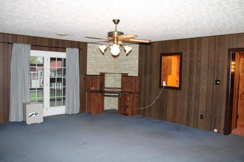 1121 4th St, Covington, IN 47932 photo 5