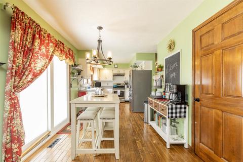 12380 Cavalry Ct, Granger, IN 46530 photo 9
