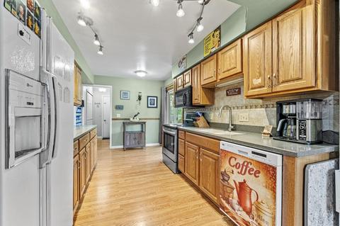 413 Duryea Dr, Auburn, IN 46706 photo 5
