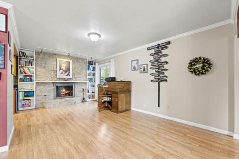 413 Duryea Dr, Auburn, IN 46706 photo 4