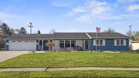 413 Duryea Dr, Auburn, IN 46706 photo 1