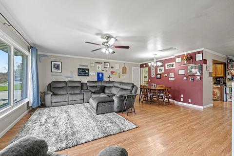 413 Duryea Dr, Auburn, IN 46706 photo 3