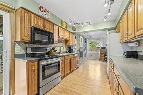 413 Duryea Dr, Auburn, IN 46706 photo 6