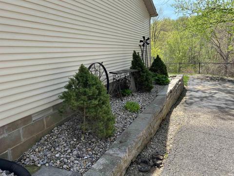 3378 E Mt Ebal Rd, Bloomington, IN 47401 photo 5