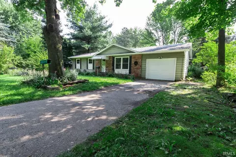 416 Parkway, Lagrange, IN 46761 photo 3