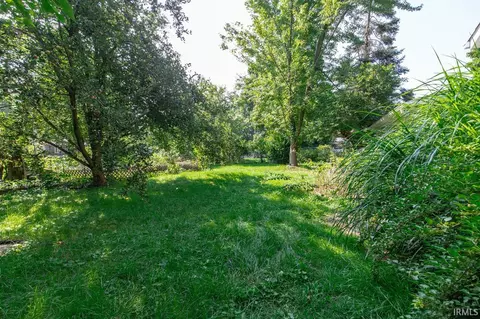 416 Parkway, Lagrange, IN 46761 photo 11