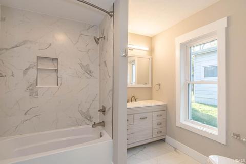 213 S Maple St, Bloomington, IN 47404 photo 17