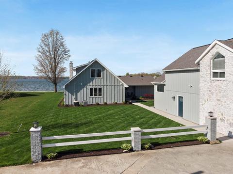8545 E Black Point Rd, Syracuse, IN 46567 photo 2