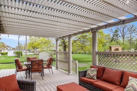 852 E John St, Nappanee, IN 46550 photo 18