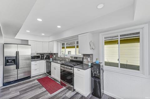 9052 E Hatchery Rd, Syracuse, IN 46567 photo 4