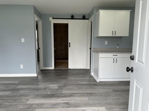 36 E Wayne St, Redkey, IN 47373 photo 9