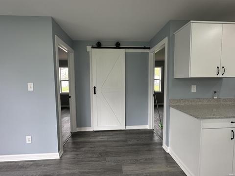 36 E Wayne St, Redkey, IN 47373 photo 14