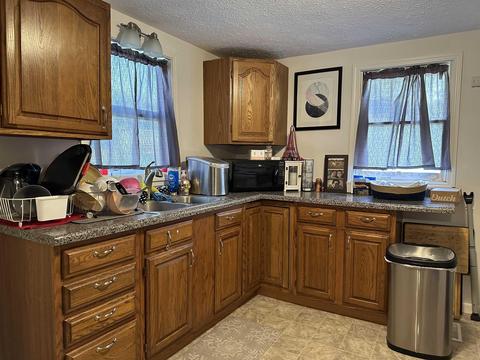 2420 L St, Bedford, IN 47421 photo 2