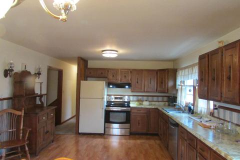 901 W Curry St, Mitchell, IN 47446 photo 5