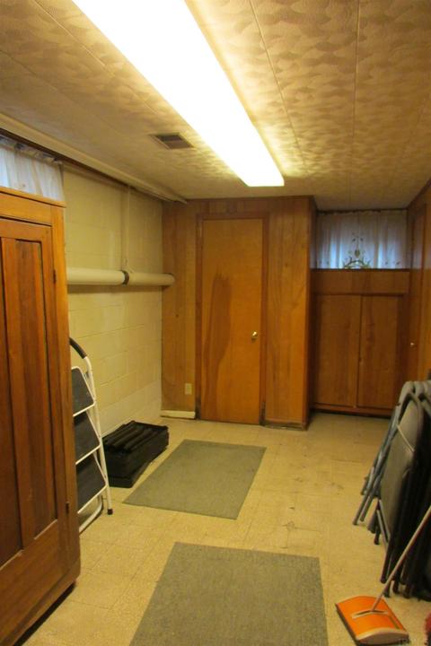 901 W Curry St, Mitchell, IN 47446 photo 15