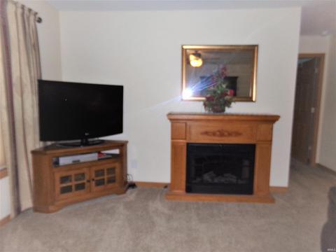 301 E 9th St, Peru, IN 46970 photo 6