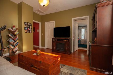 145 E Main St, Elberfeld, IN 47613 photo 4
