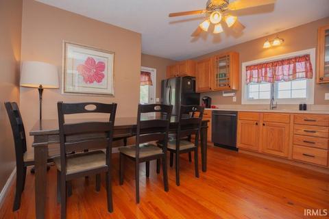 145 E Main St, Elberfeld, IN 47613 photo 7