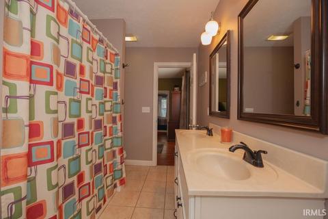 145 E Main St, Elberfeld, IN 47613 photo 11