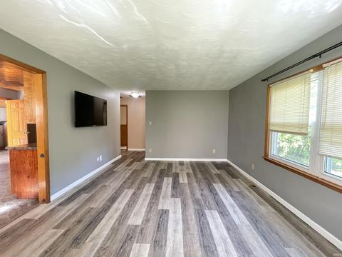 115 8th St Common, Covington, IN 47932 photo 9