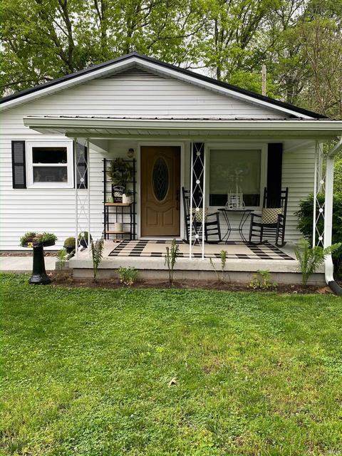 115 8th St Common, Covington, IN 47932 photo 2